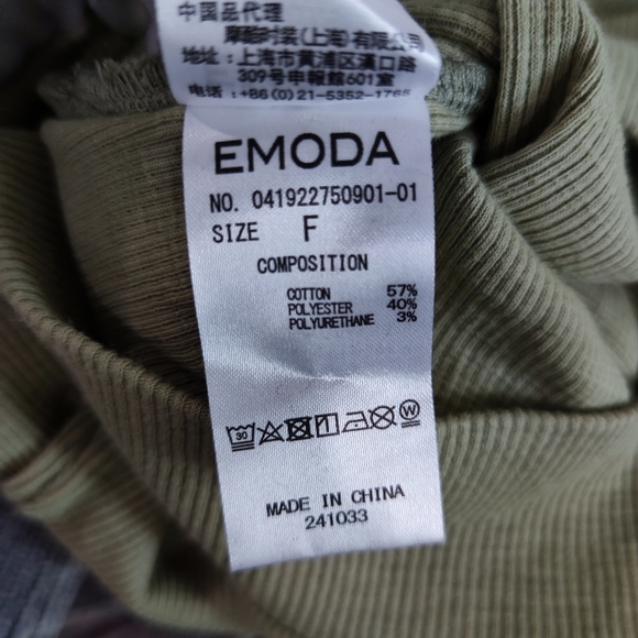 Open shoulder top - Picture 9 of 11